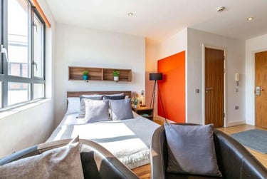 1 bed studio, 4 Dighton Street, Kingsdown, Bristol, BS28AU - Image 1